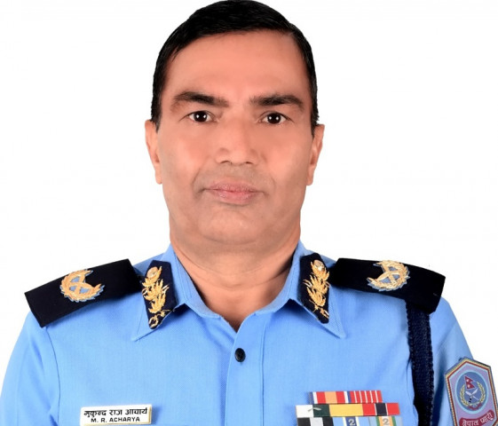एआईजी आचार्य सवार गाडी बारामा दुर्घटना 